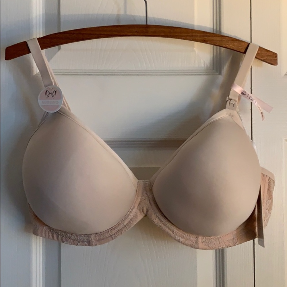 New with tags: underwire maternity nursing bra